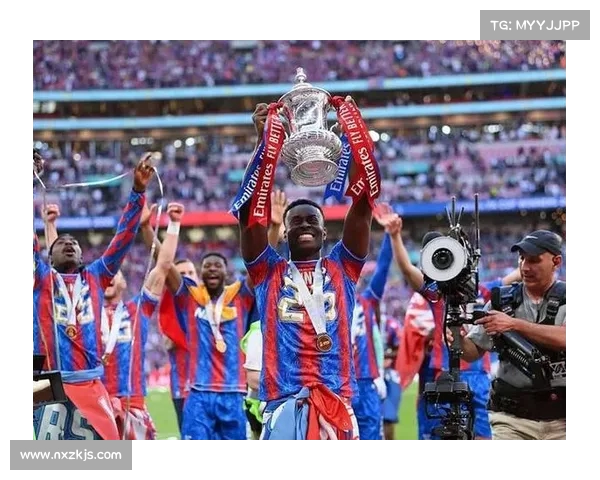 泰晤士:纽卡将重启对格伊的追求 水晶宫坚持5000万镑要价 泰晤士:纽卡将重启对格伊的追求 水晶宫坚持5000万镑要价